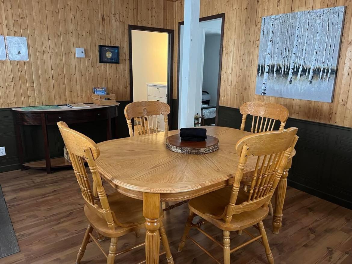 La Cabane Chez Jimmy Petit-Saguenay ภายนอก รูปภาพ